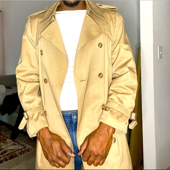 Classy & Classic Stylish Camel Trench Coat with Belt - Picture 3 of 7